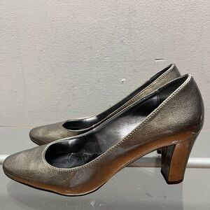 Etienne Agner Elegant Women's Pumps